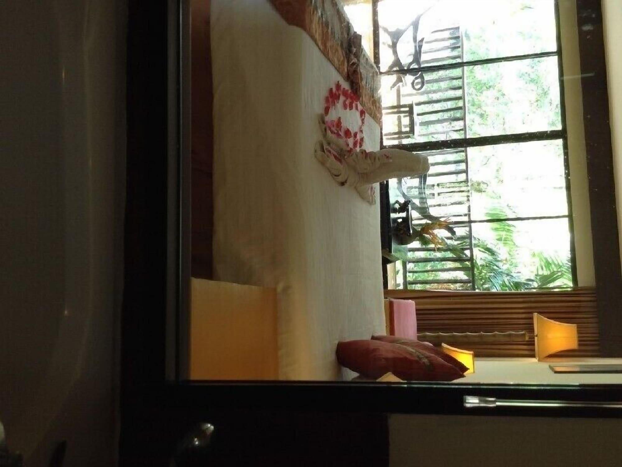 Takolaburi Cultural Resort Khao Lak Zewnętrze zdjęcie